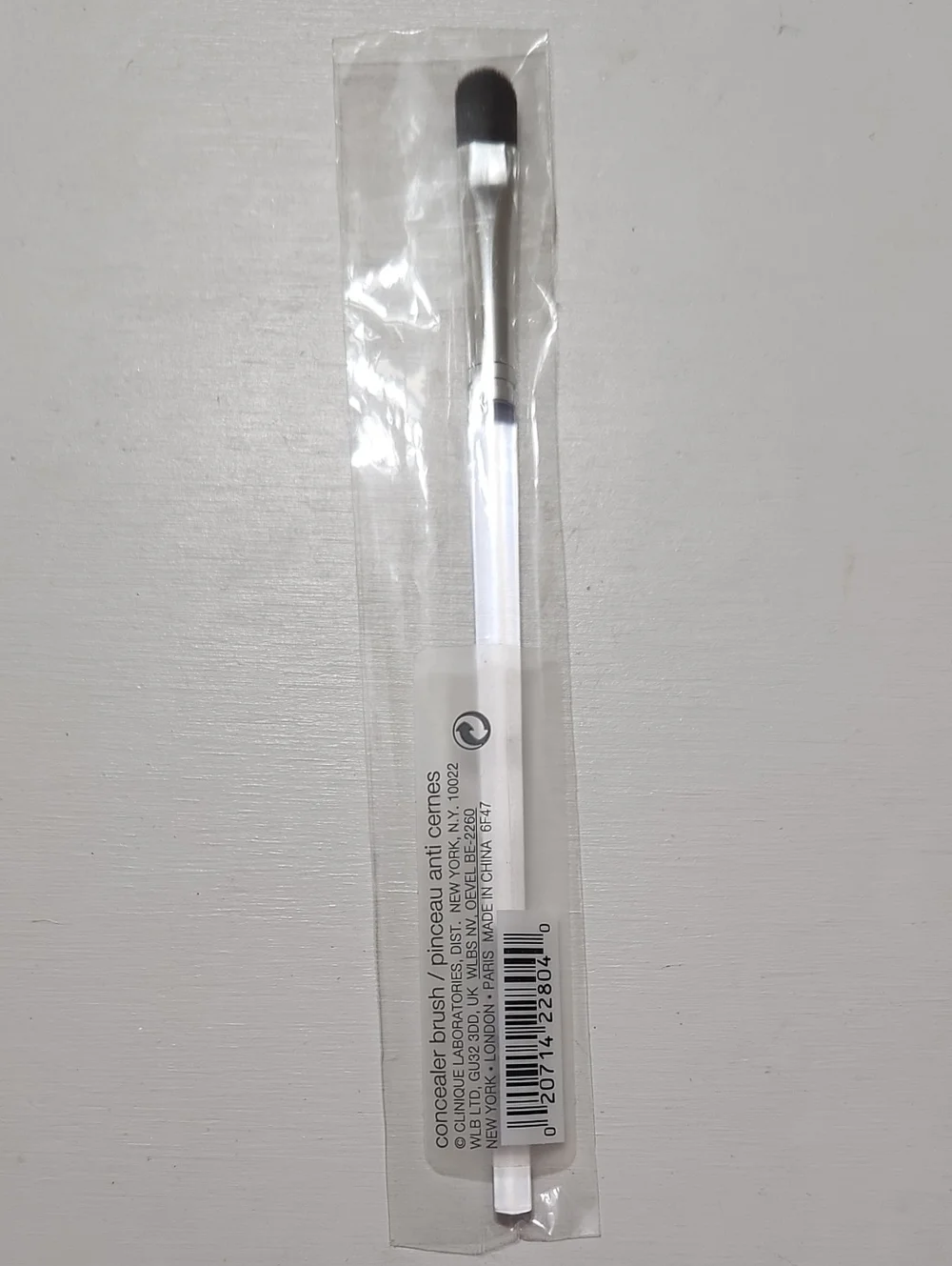 CLINIQUE Concealer Brush